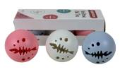 Pack 3 assorted fish bone cat balls.