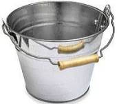 9ltr galvanised bucket* 9ltr galvanised bucket*