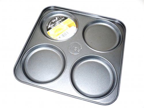 Non stick yorkshire pudding tin*