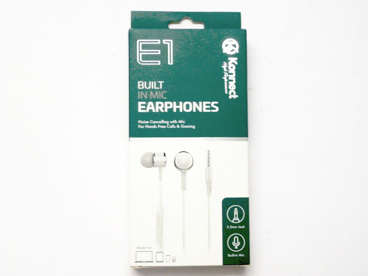 Earphones with built in mic*