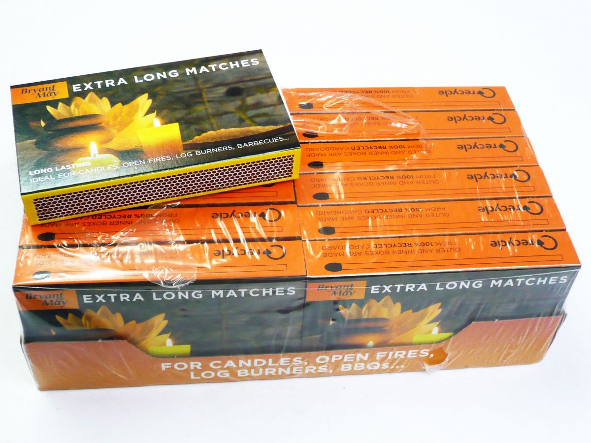 Pkt 12 boxes extra long matches.