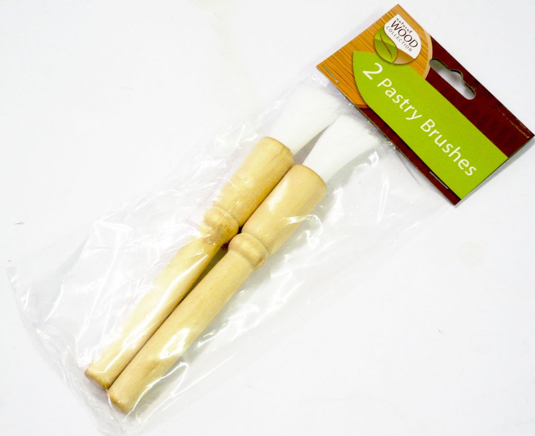 Pkt 2, wooden pastry brushes*
AM6759