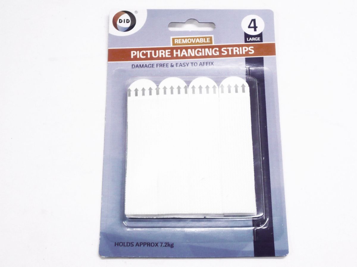 Pack 4, removable picture hanging strips*