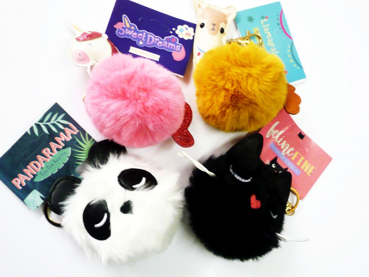 Animal pom pom key ring - (unicorn/panda/llama/cat)