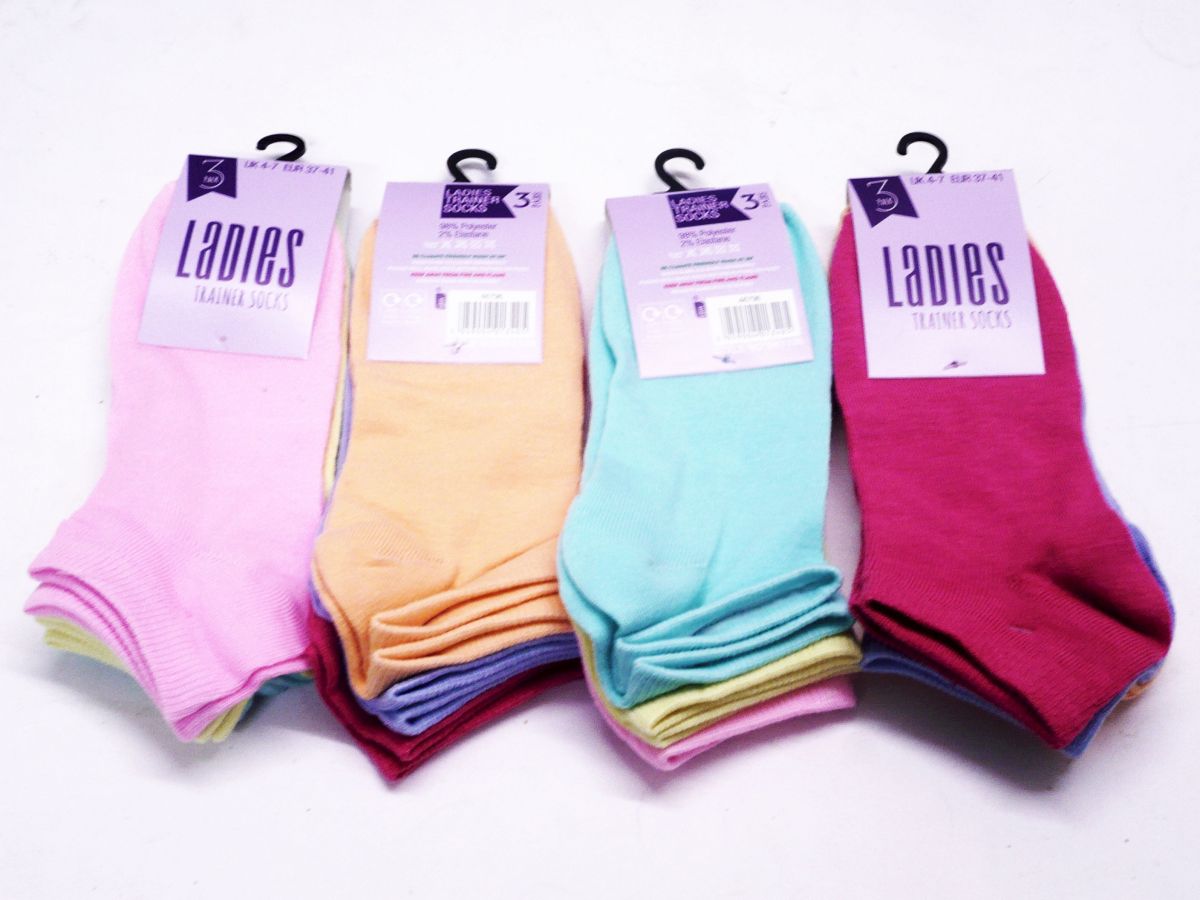 Ladies pastel coloured trainer socks*
(3pkt x4)