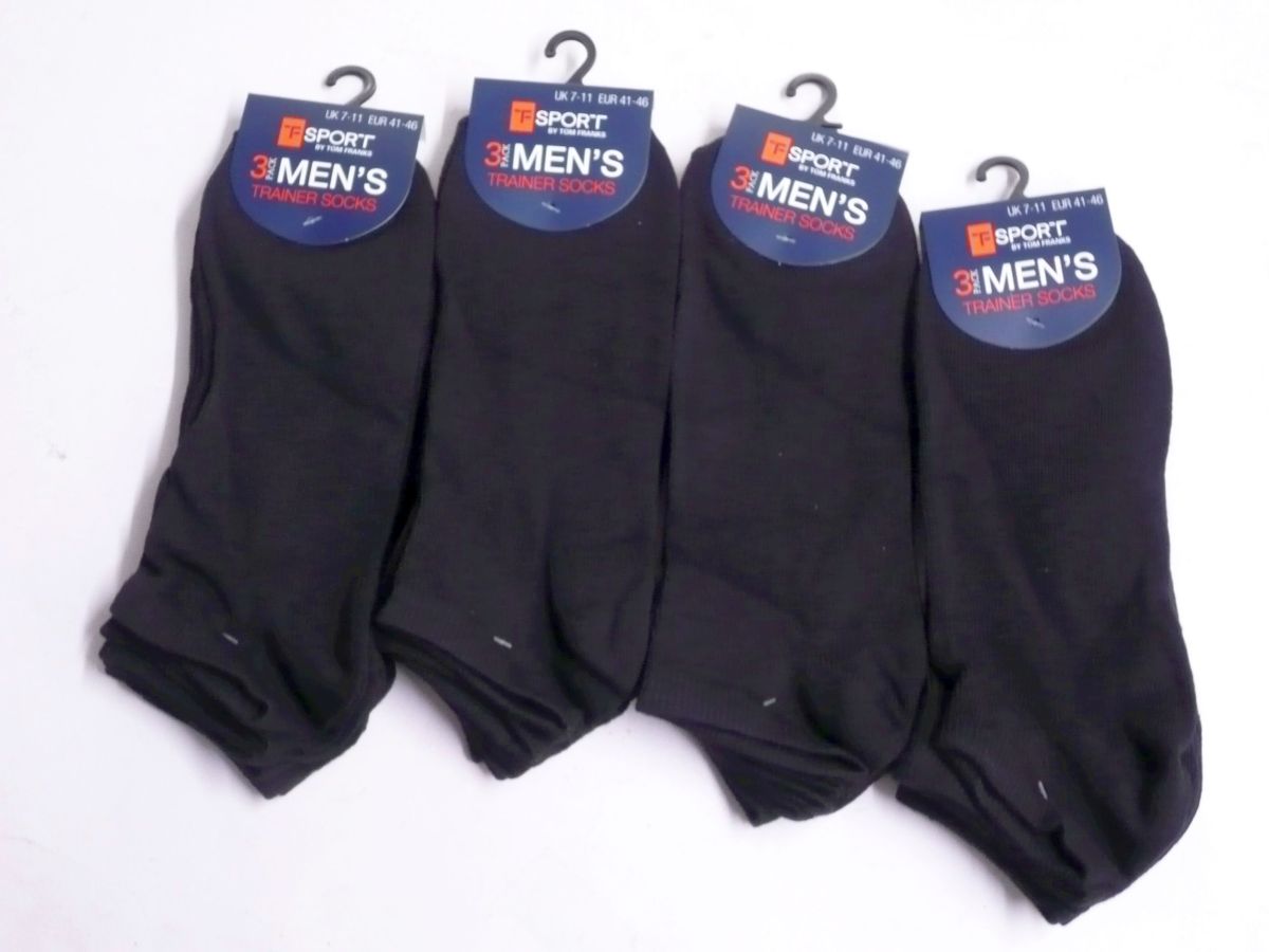 Mens black trainer socks*
(3pkt x4)