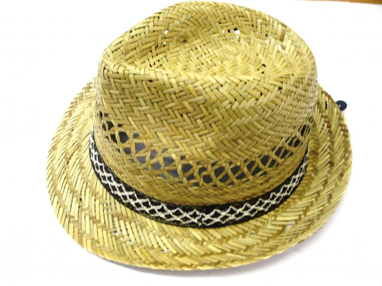 Mens straw trilby hat.