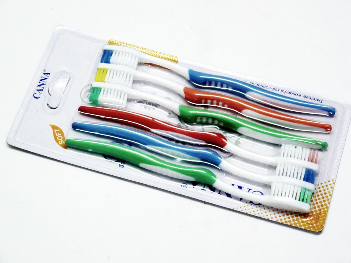 Pack 6, soft toothbrushes
(USE PS256)