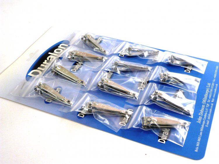 Pkt 12, Duralon nail clippers.