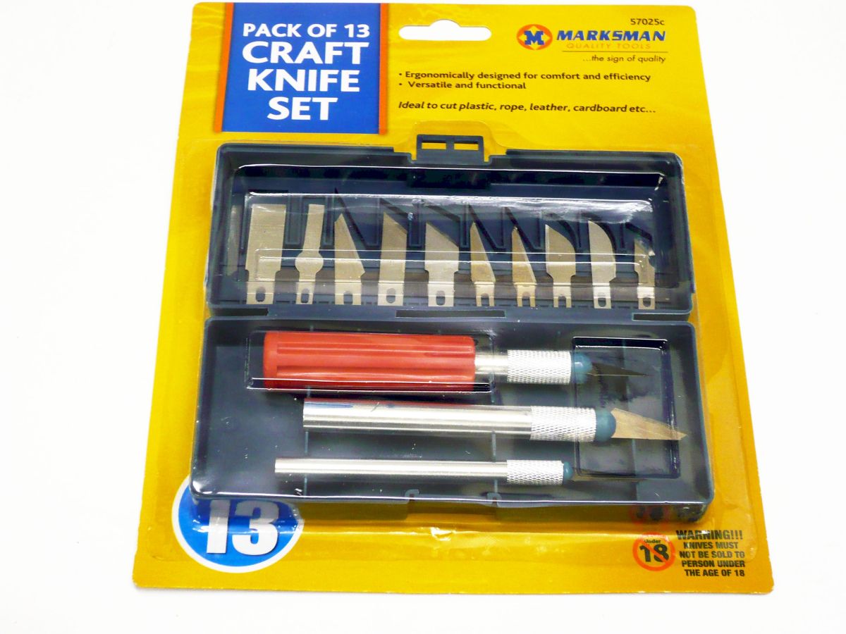 13pc craft knife set*