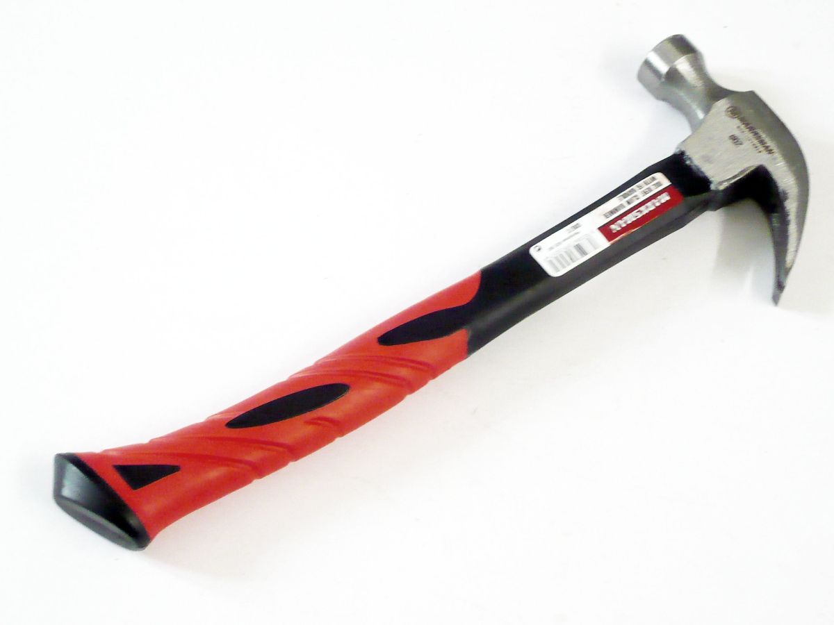 8oz bent claw hammer*