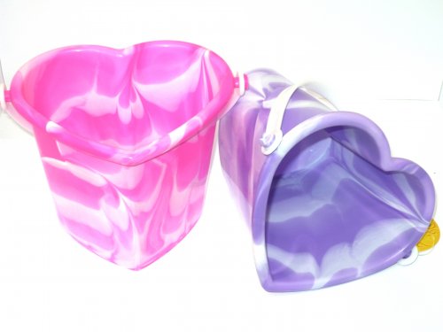 Marble design heart shaped bucket 2/cols.